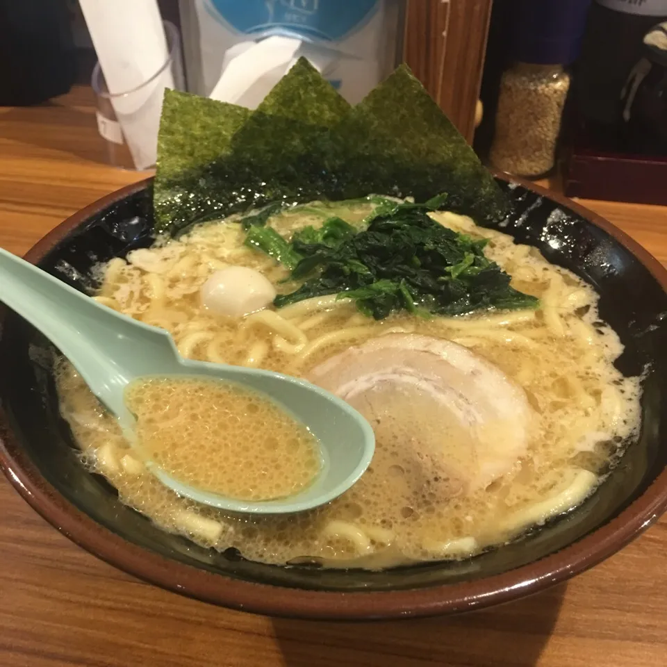 ラーメン 麺 硬め 味 濃い目 油 大目|Hajime Sakaiさん