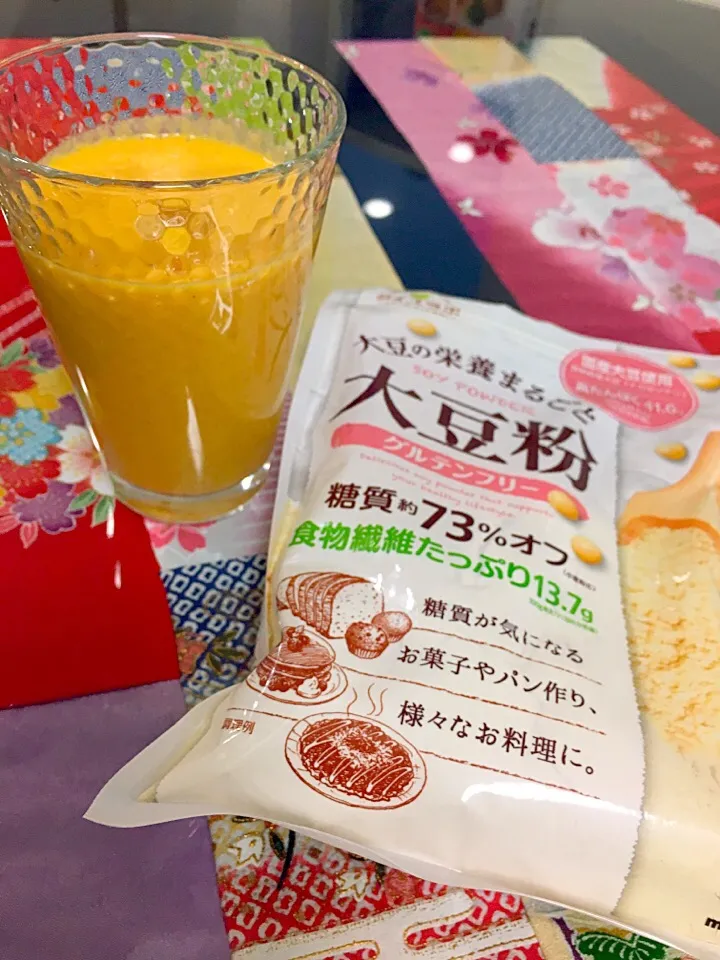 Snapdishの料理写真:大豆粉を加えた健康ジュース🍹|プクママさん