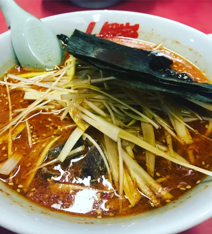 山岡家🍜辛味噌(激辛)ネギラーメン♪飲んだ後に最高！(● ˃̶͈̀ロ˂̶͈́)੭ꠥ⁾⁾|えりちゃんさん