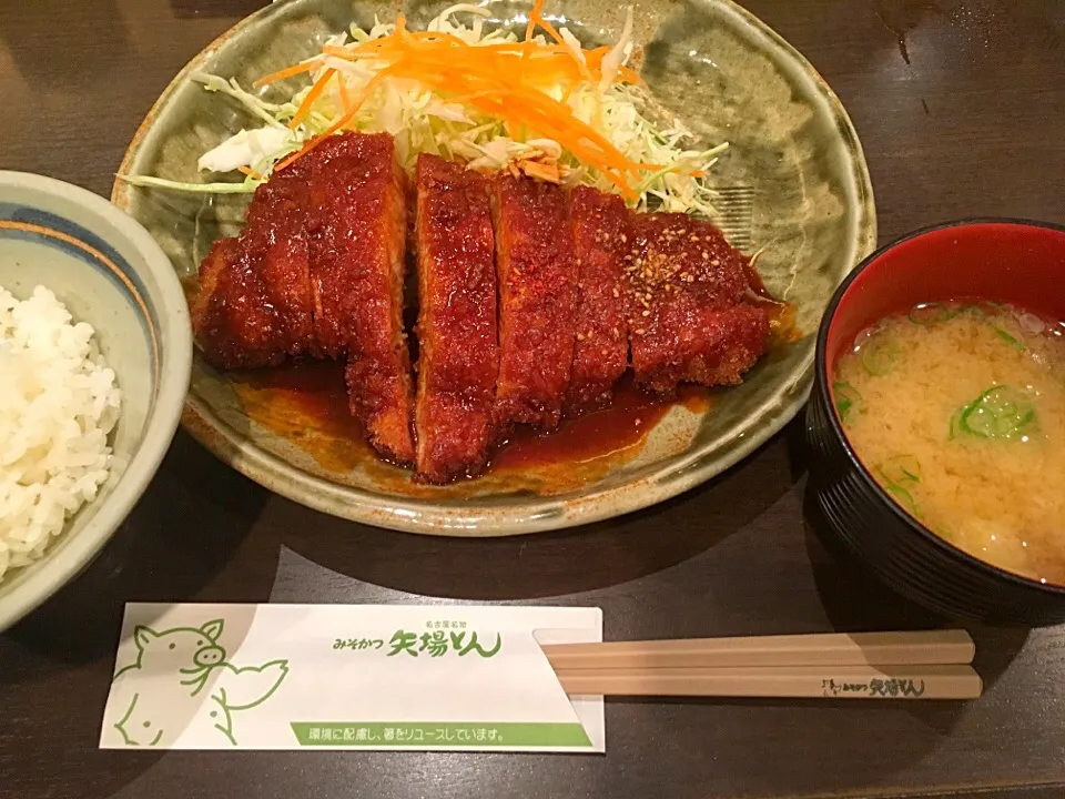 名古屋みそとんかつ🐷矢場とん|まっつー🐾さん