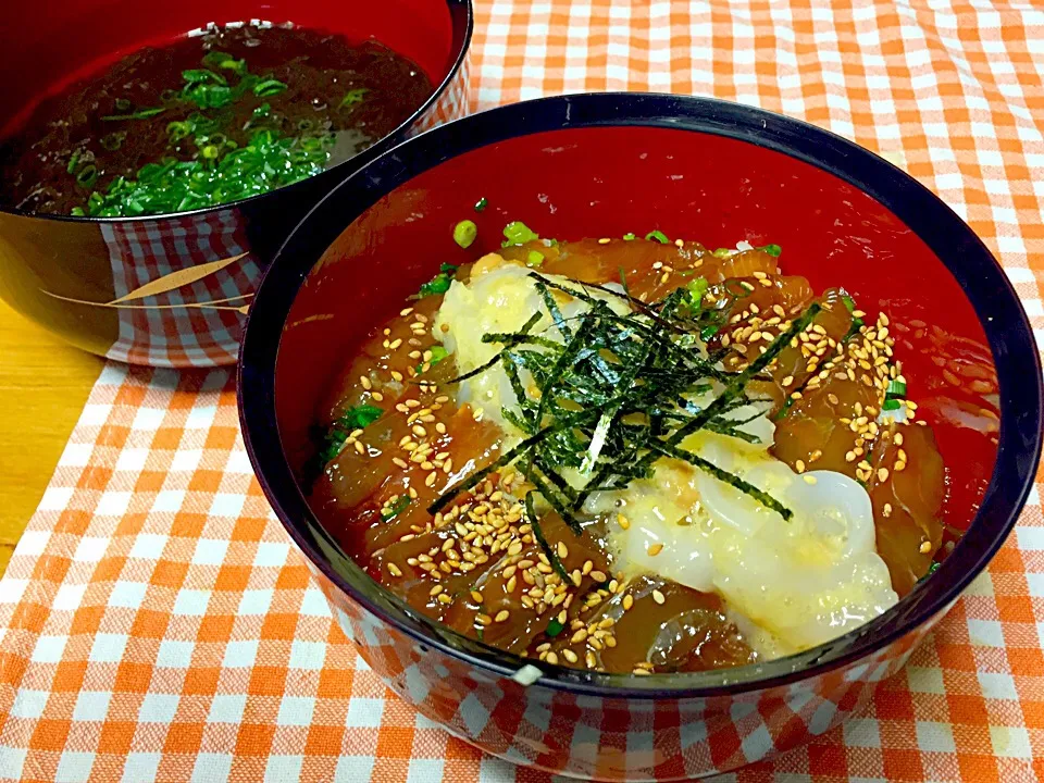 朝から、海鮮3種盛り丼〜♪|あんちゃんさん