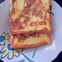 Snapdishの料理写真:Vanilla Calciyum French Toast|Aiskrim Go Samah Jahさん