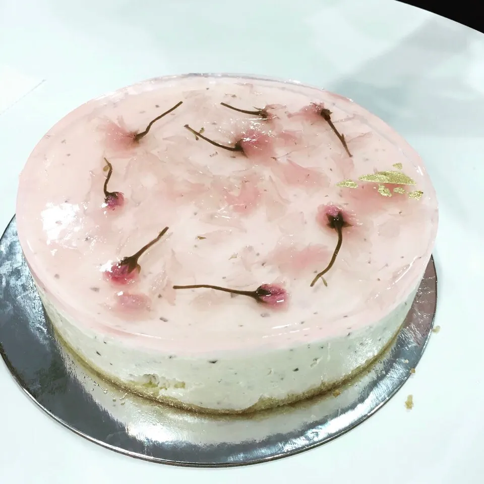 Snapdishの料理写真:Sakura cake|sgさん