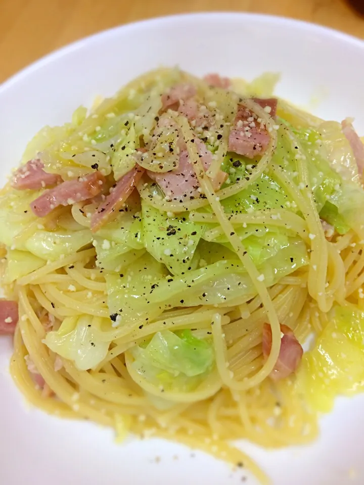 Snapdishの料理写真:キャベツとベーコンのパスタ|ゆっちさん