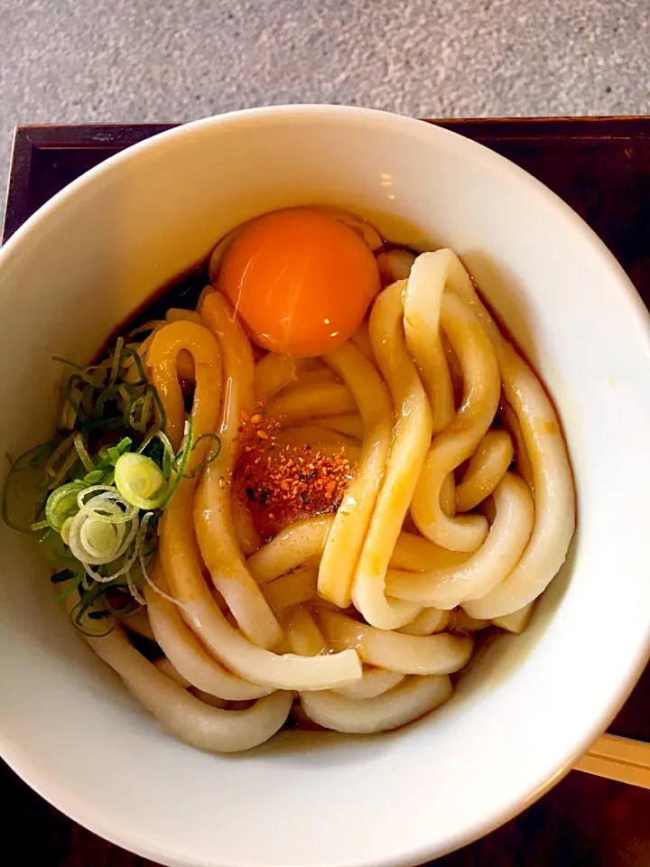 おかげ横丁の「うどんやふくすけ」の月見伊勢うどん✨🍲✨|まっつー🐾さん