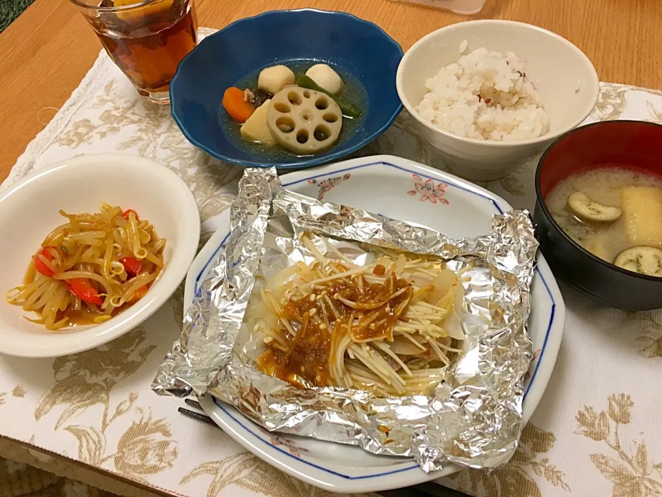 豚肉の朴葉味噌焼き
もやしとパプリカのピリ辛和え
筑前煮|まりさん