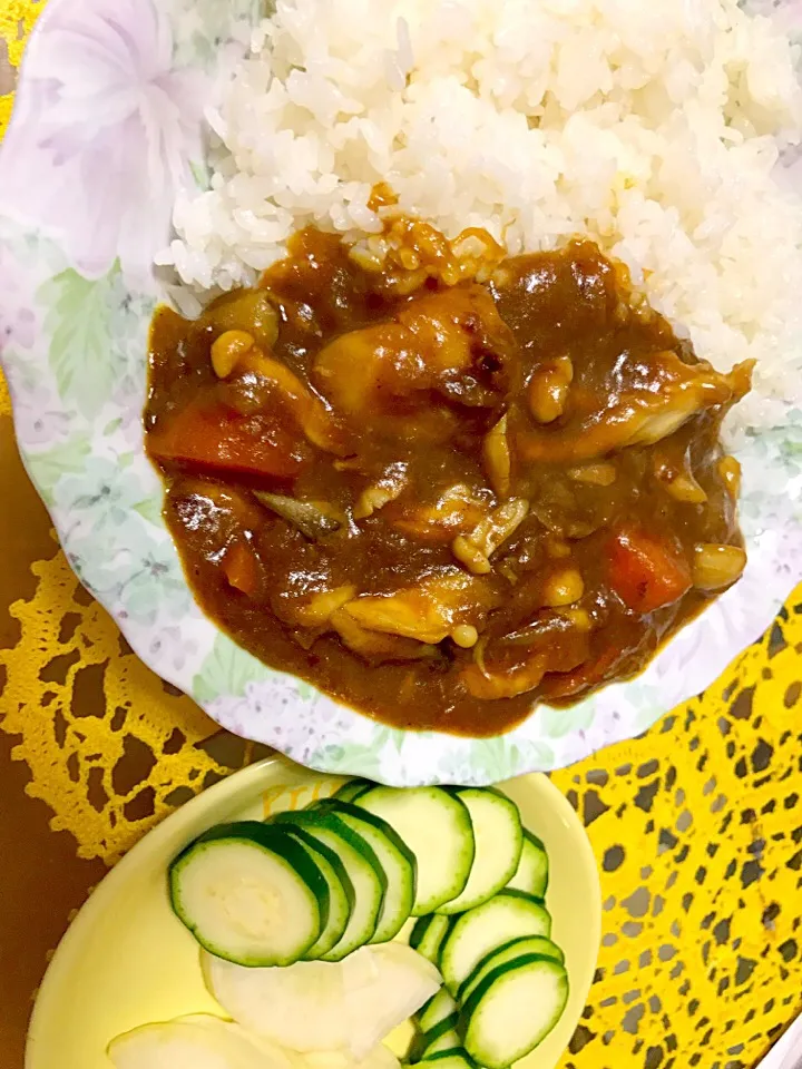 きのこカレー＆ズッキーニと大根のぬか漬け|水蓮さん