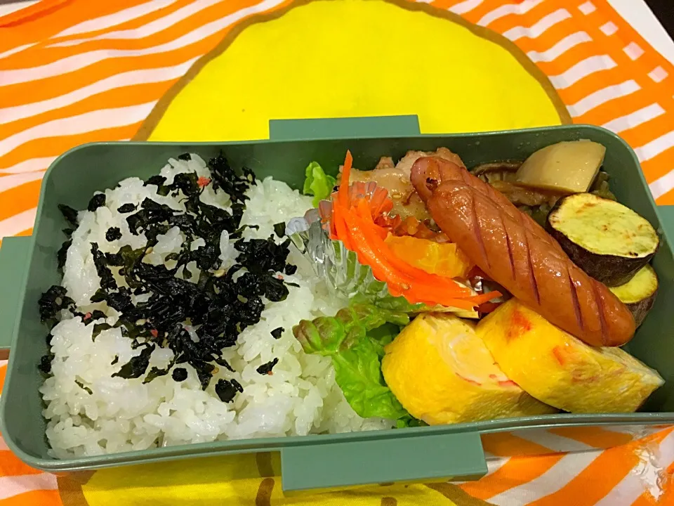 グリルチキンのお弁当。|Chiharuさん