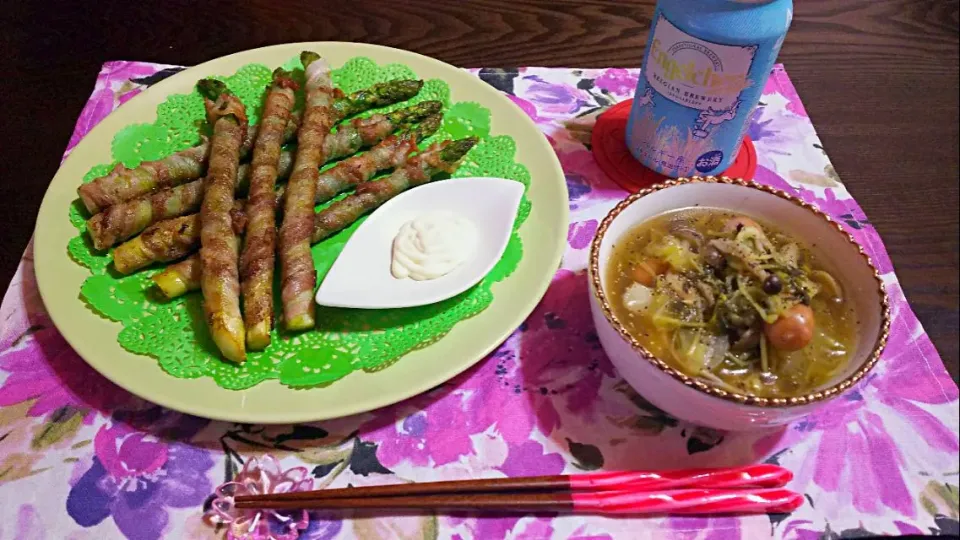 今日の夕飯🍴

✨豚肉アスパラ巻＆野菜たっぷスープ✨|河上 あいさん