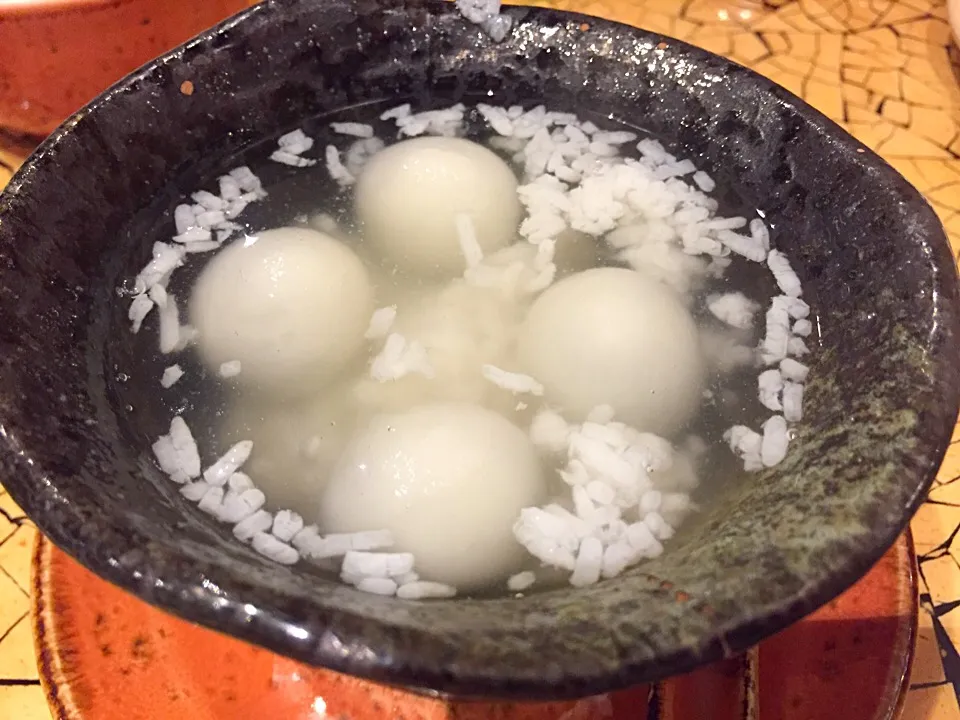 Snapdishの料理写真:Glutinous sesame dumplings in fermented rice wine soups|Sky Blueさん