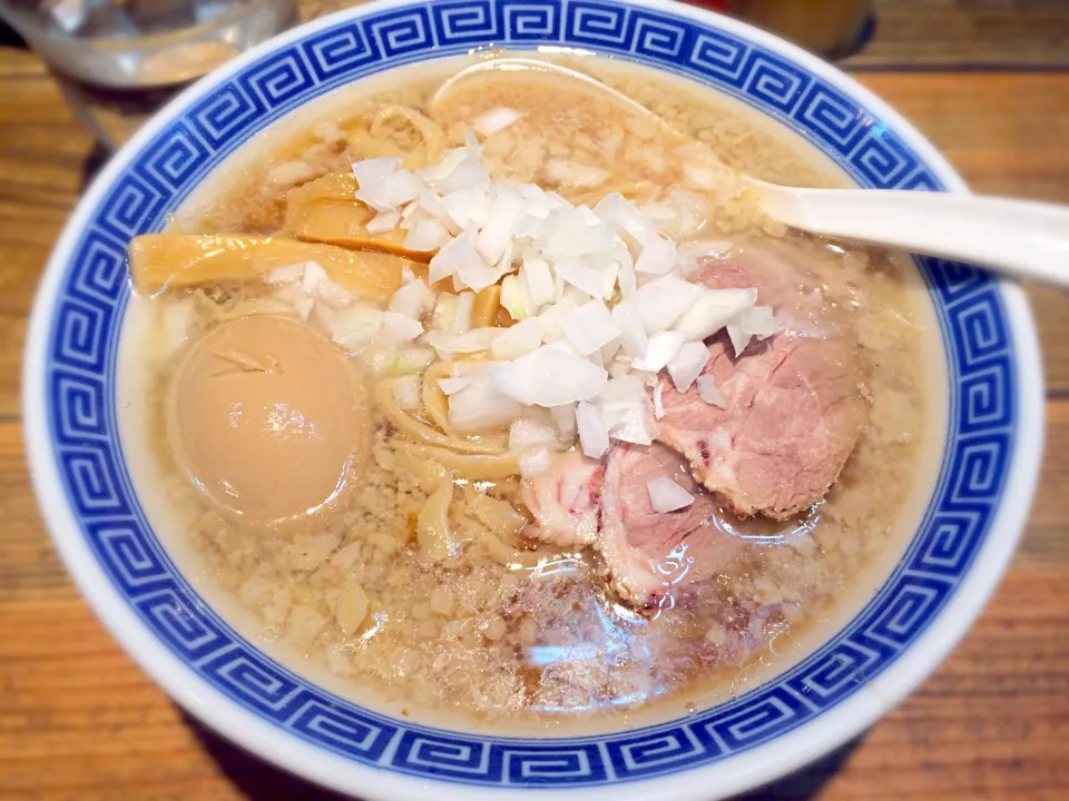 Snapdishの料理写真:味玉 背脂煮干しそば@石神秀幸厳選 極み麺「新潟ラーメン」|morimi32さん