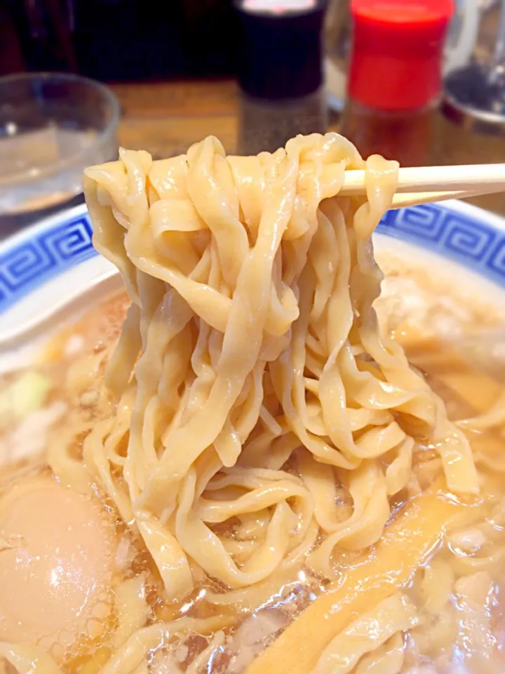 背脂煮干しそばの麺@石神秀幸厳選極み麺 新潟ラーメン|morimi32さん