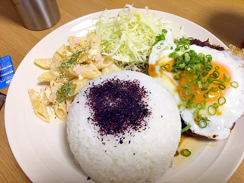 目玉焼き照り焼きハンバーグのワンプレート|みやもささん