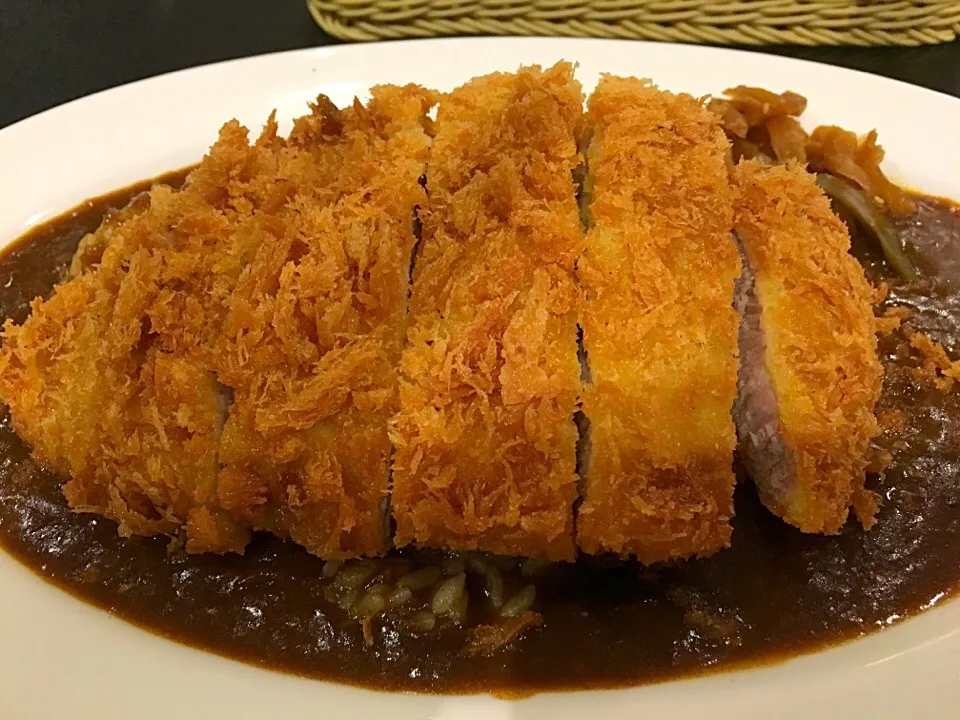 羽田空港でカツカレー|フージさん