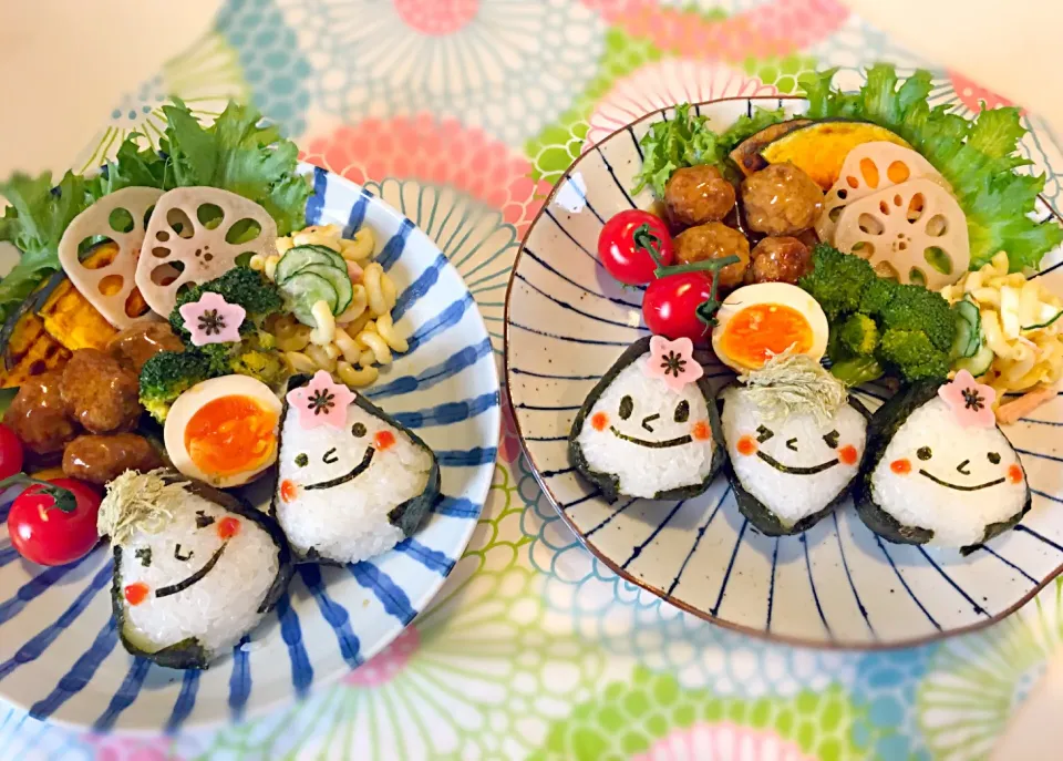 春休み〜置きランチ14日目🌸
三角おにぎり🍙|なかじー。さん