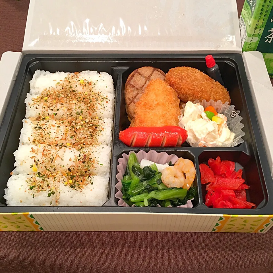 今日のお弁当‼︎ 5 April
#お弁当 #lunchbox #お昼ごはん #昼ごはん #lunch|Yoshinobu Nakagawaさん