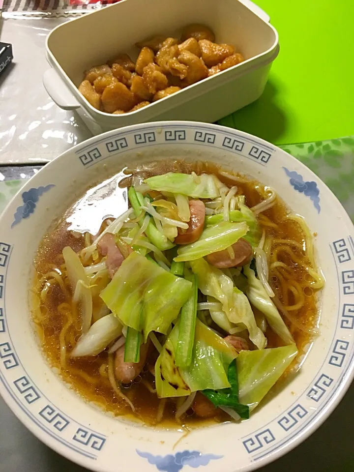 札幌生ラーメン(*^ω^*)鶏肉の甘辛煮と|ライムさん