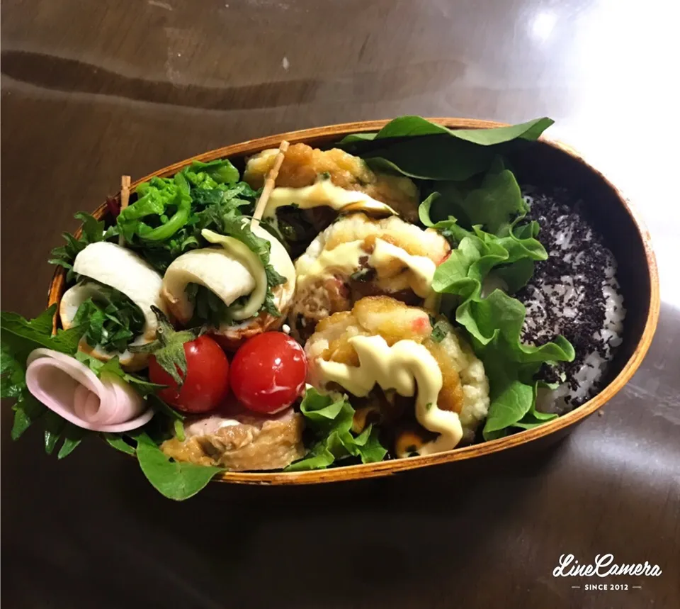 今日の私のお弁当🍱♫
#じゅんけさんの料理 ハンペンとイカのお好み焼き風〜|とんちんさん