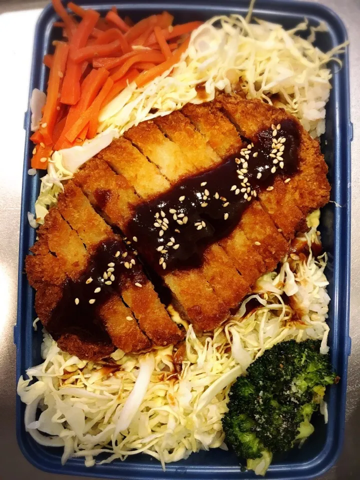 #夫弁当 
#かつ丼弁当|マキさん