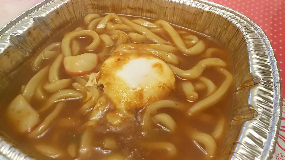 味噌煮込みうどん、ではなく、味噌煮うどんって書いてありました。
玉子を落としてお水を足して味薄めが美味いです。|kamekameさん