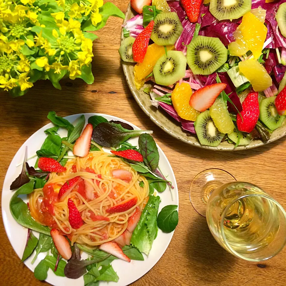 苺🍓とトマト🍅のパスタ🍝
フルーツサラダ🥗|makiko_aさん