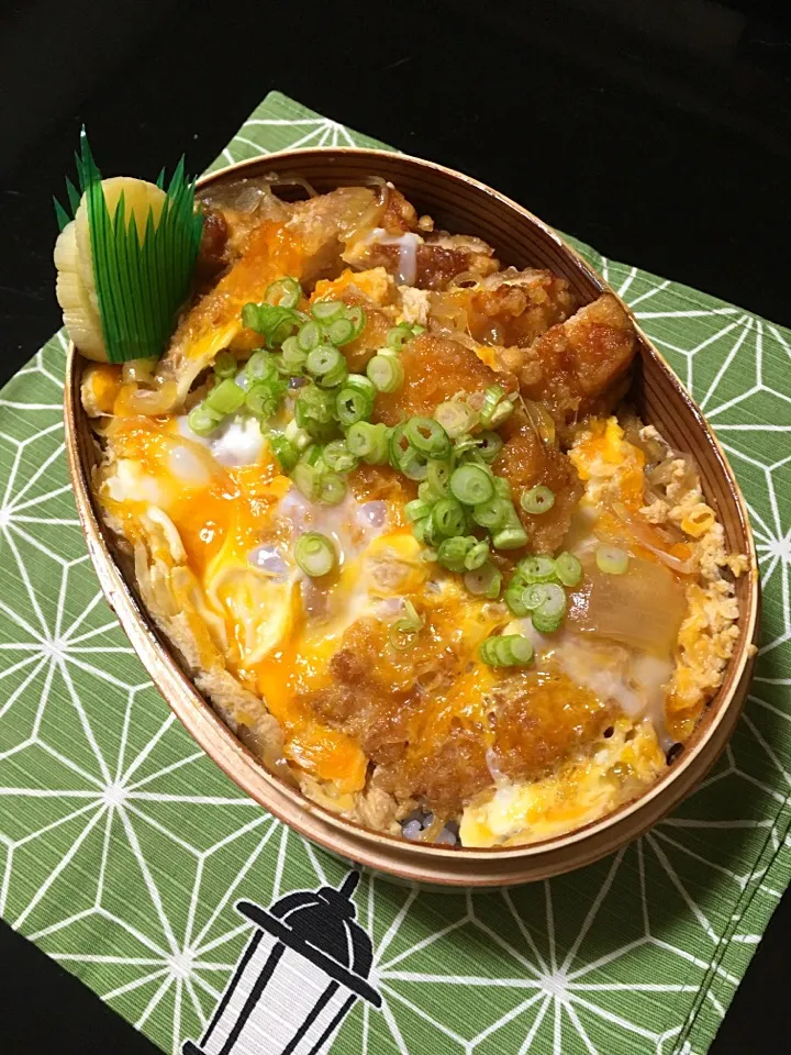 カツ丼と竜田揚げの卵とじ


やっと金曜日だよ( ^ω^ )花金だ

頑張って乗り切るぞ💪










西東京|にゃおさん