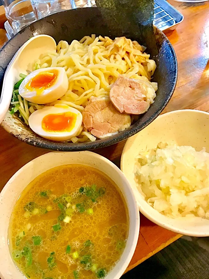 Snapdishの料理写真:濃厚鶏骨醤油つけ麺|yさん