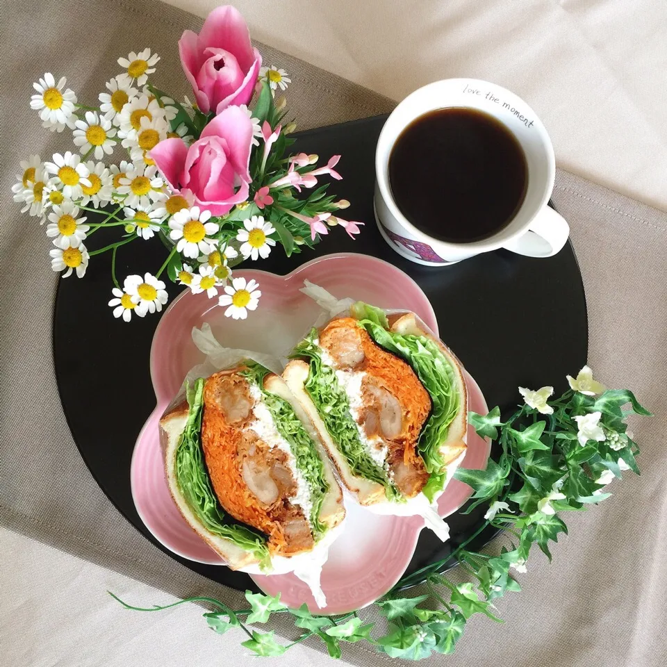 4/7❤︎チキチキボーン&カッテージチーズ・焼き海苔入りamoサンド❤︎|Makinsさん