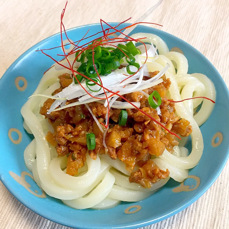 Snapdishの料理写真:#うどん 
肉みそ風のっけうどん|もこうさぎさん