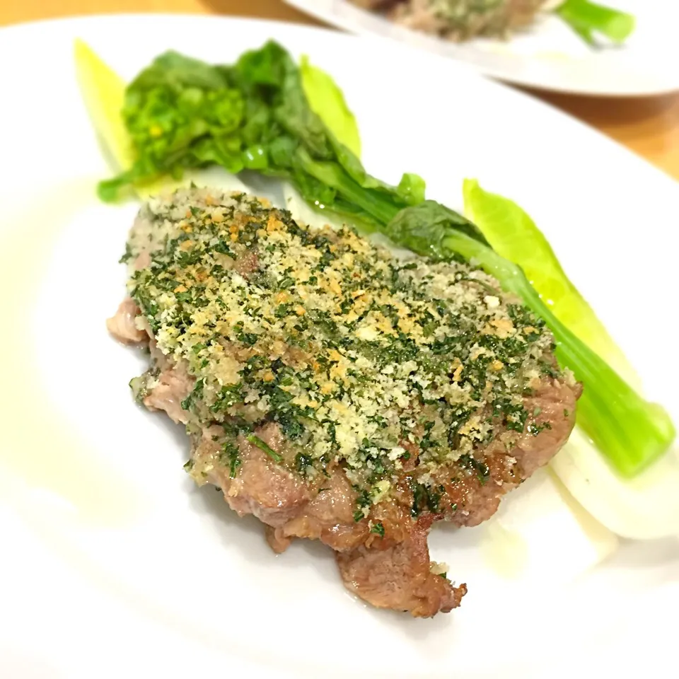 ラム肉の香草パン粉焼き|沖縄「ピロピロ」ライフさん