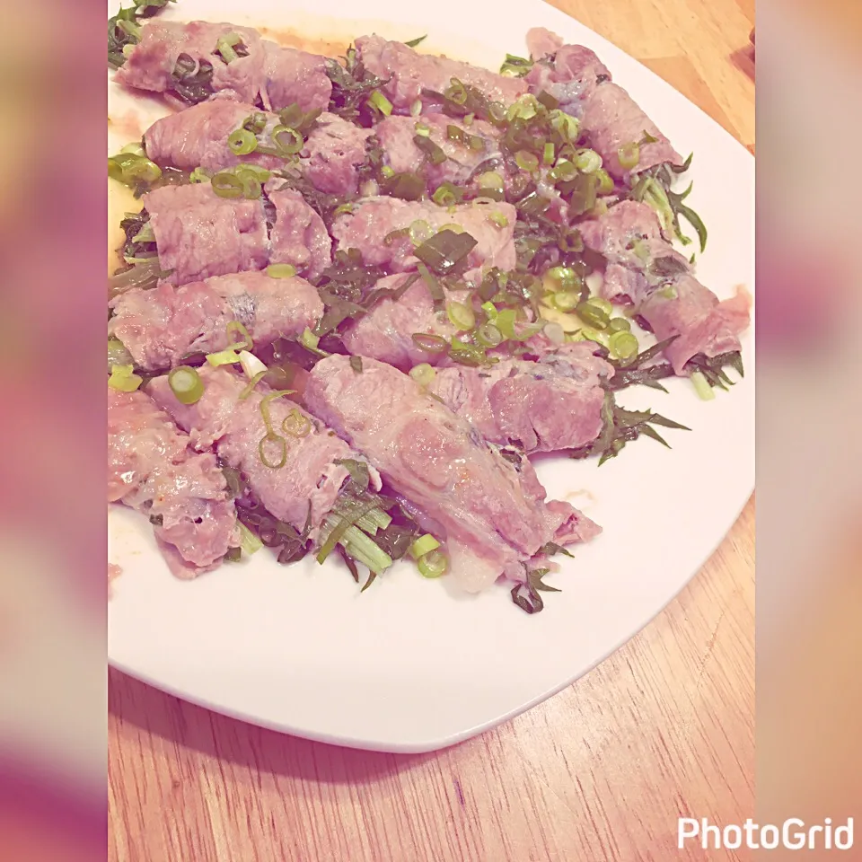 Snapdishの料理写真:レンチン豚巻き水菜♪|key♪さん