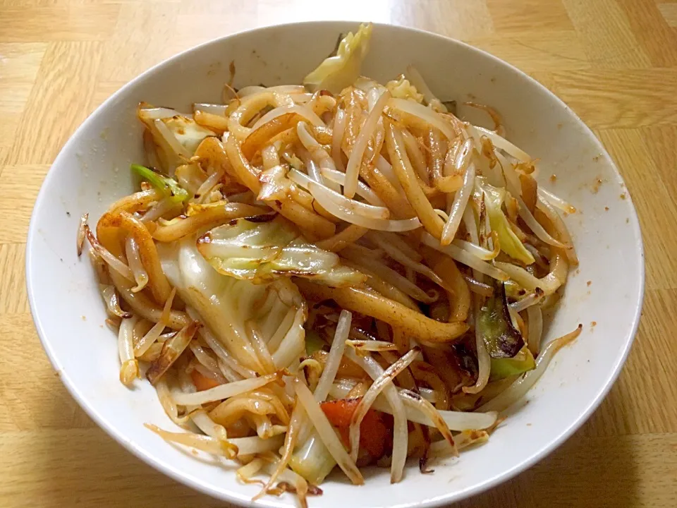 Snapdishの料理写真:孤独のグルメを見たら食べたくなったので焼うどん|Tarou  Masayukiさん