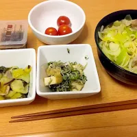 味噌ラーメン
じゃこ とピーマンの炒め物
豚バラと青梗菜のお酢煮|Kumi Fujiharaさん