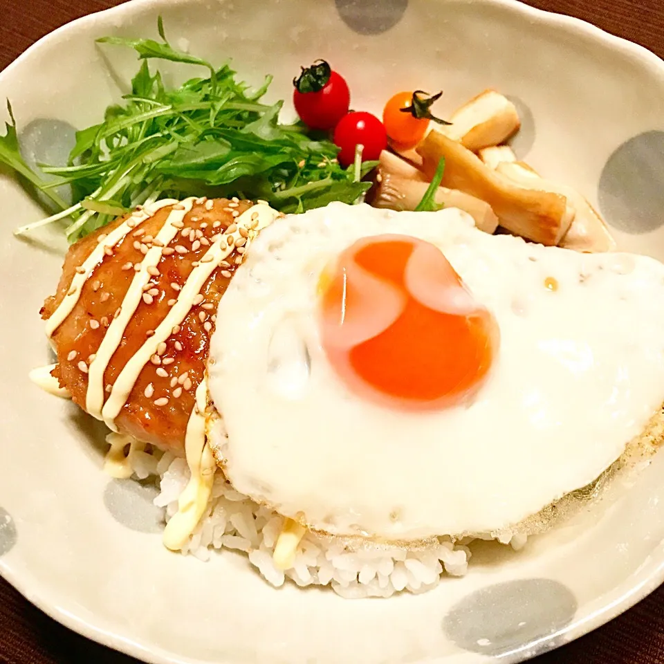 和風ハンバーグのロコモコ丼♡|まゆかさん