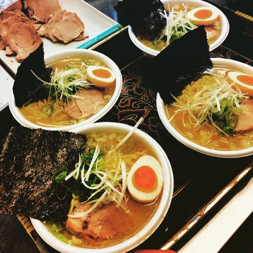 Snapdishの料理写真:今年は何回ラーメンイベント開催できるかなぁ。

早くまたつくりたい。#ほしば家|hiyrockさん