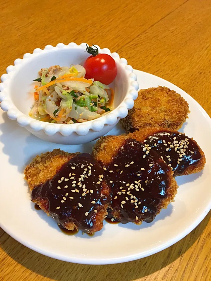 味噌カツ  ひじきの煮物リメイクコロッケ  白菜の粒マスタードサラダ|まつださんさん