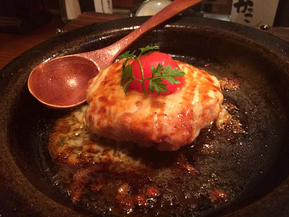 Snapdishの料理写真:#外食 #居酒屋 #ハンバーグ #かっこ|なべちゃんさん