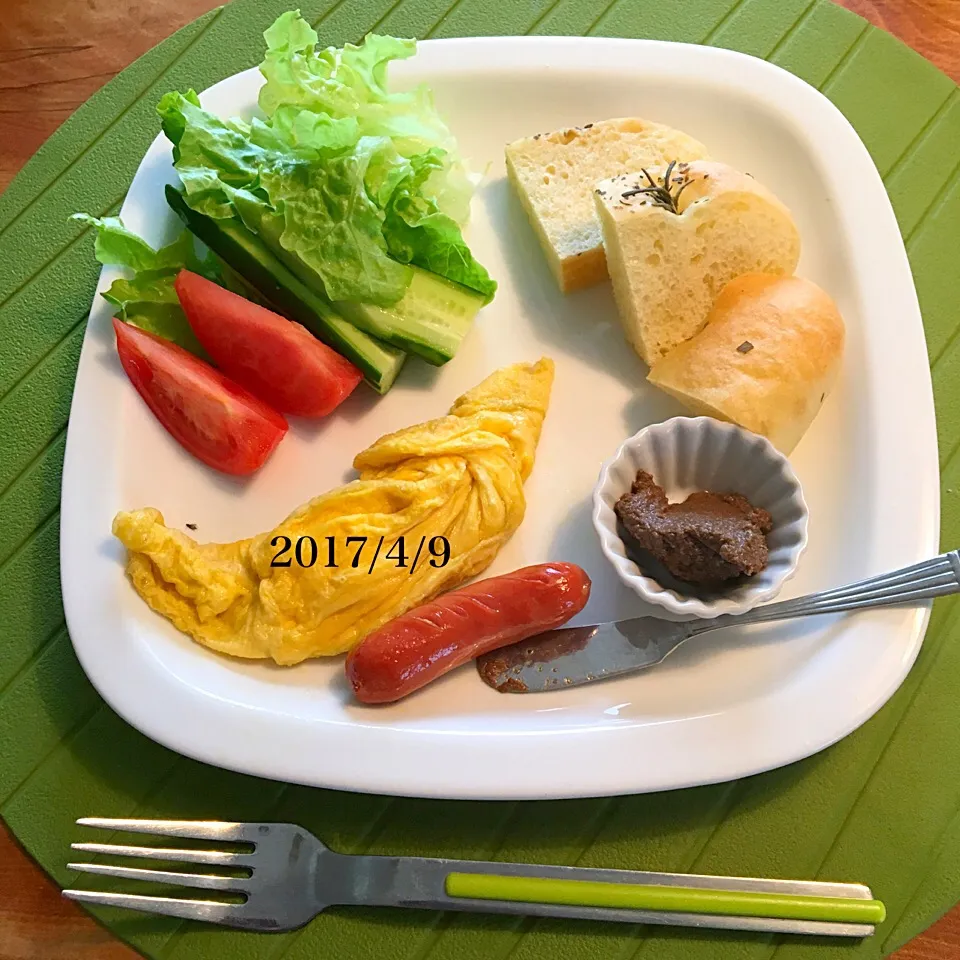 Snapdishの料理写真:朝ごはん  2017・4・9|ローゼルさん