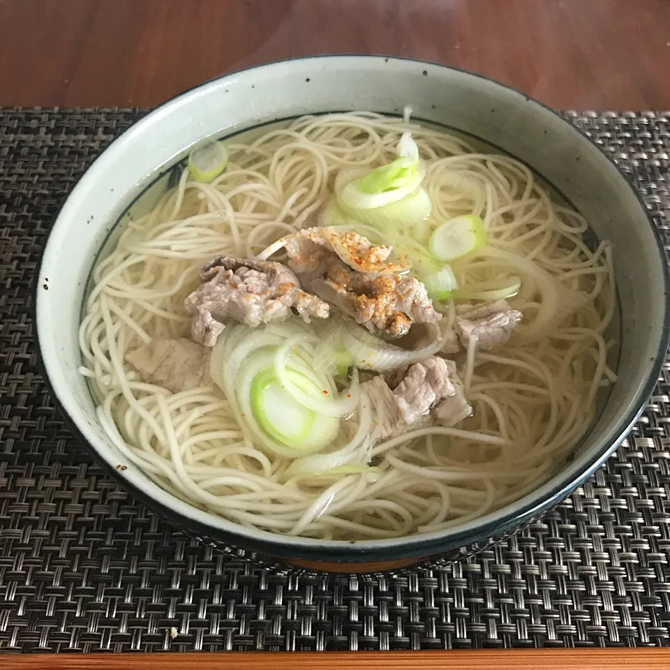 白石温麺
#昼ごはん #単身赴任飯|Koichi GOGOさん