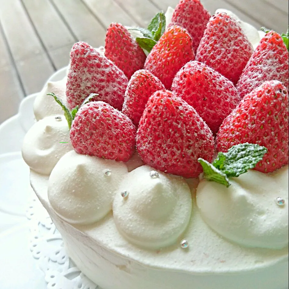 いちごのショートケーキ🍓
 #いちごショート
 #いちごのショートケーキ
 #ショートケーキ|arinko ariさん