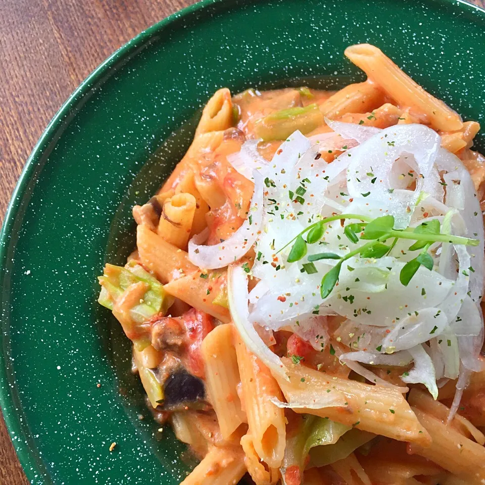 春野菜とサバ缶のトマトクリームペンネ🍅|わたげさん