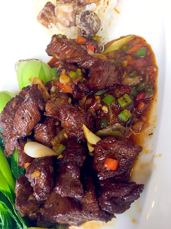 Beef Cubes with Duck Liver|Jennifer Cabreraさん