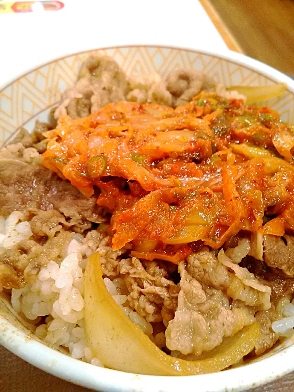 久々のすき家♪
ねぎキムチ牛丼(ФωФ)ﾌﾌﾌ...|深夜特急fさん