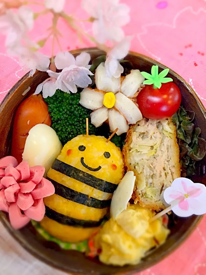 #ミツバチ🐝お弁当🌸|Yuki Kawasumiさん