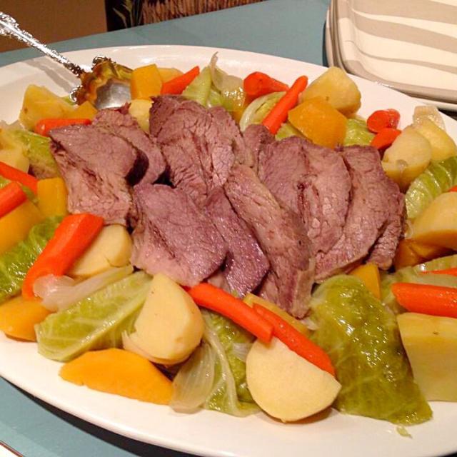 Roast Beef with cabbage potatoescarrots/🌺IAnne SnapDish[スナップディッシュ