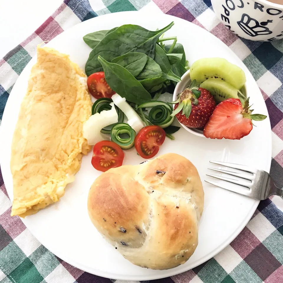 朝ごはん＊雑穀パン|るでぃべいかりーさん