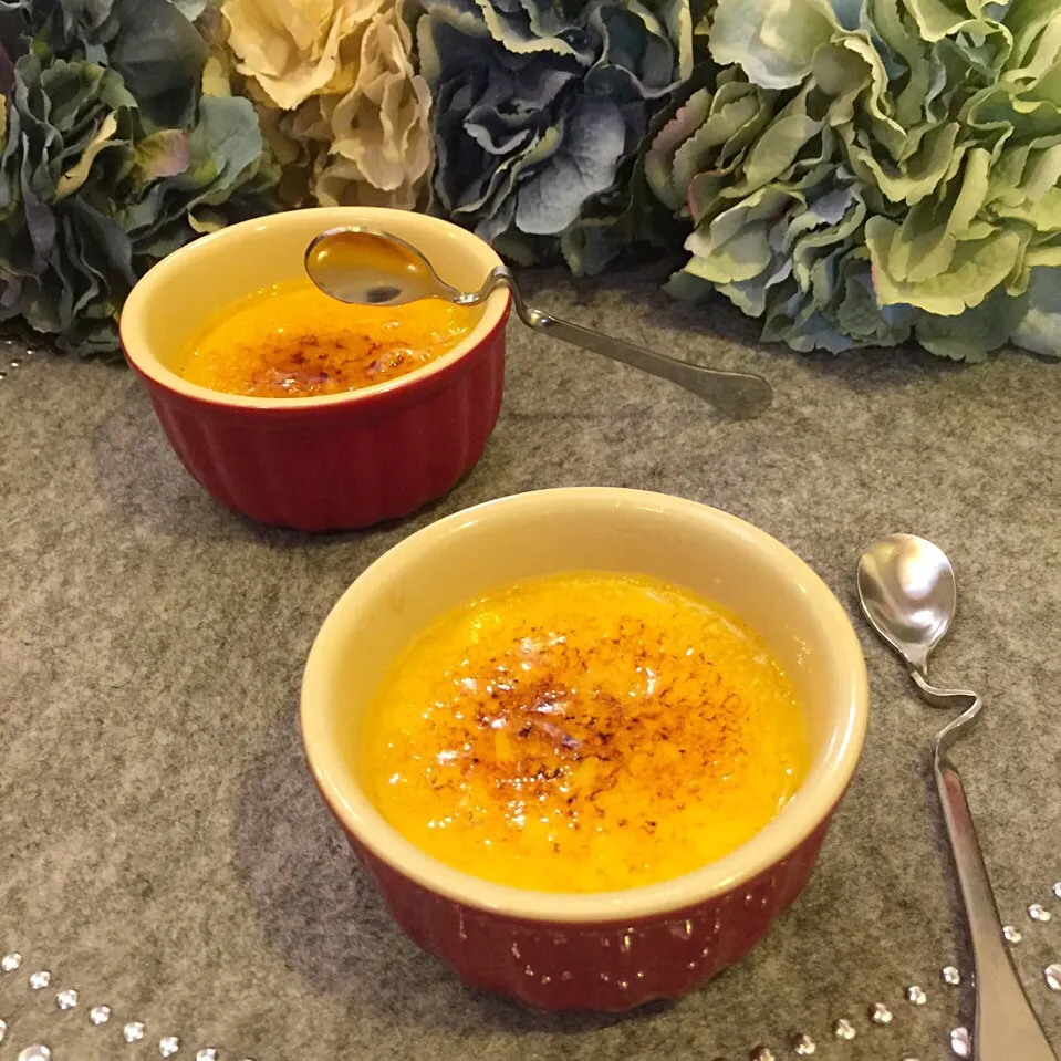 Snapdishの料理写真:Crème brulee|Ikumi Chenさん