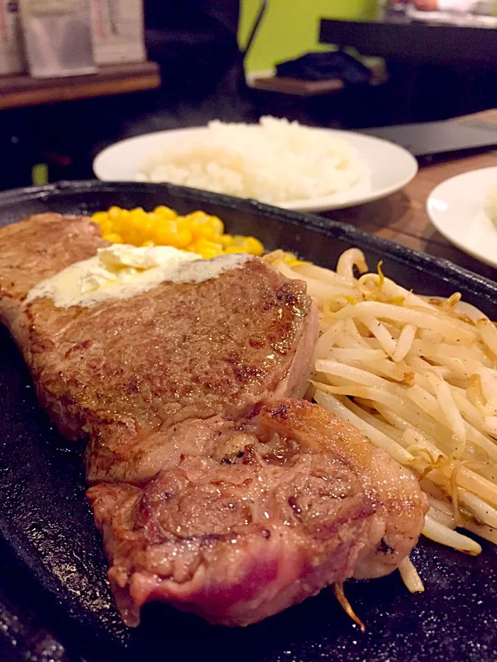 ガッツリ🍖ステーキランチ🍴|ぽっちゃんさん