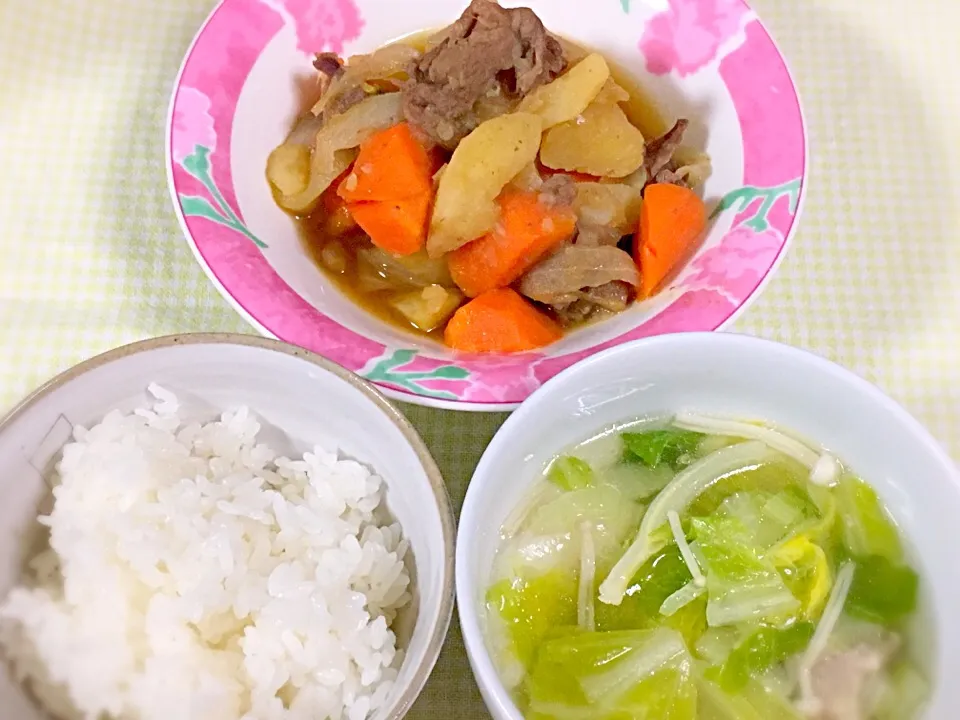 Snapdishの料理写真:・肉じゃが
・お雑煮

#肉じゃが
#お雑煮|りえさん