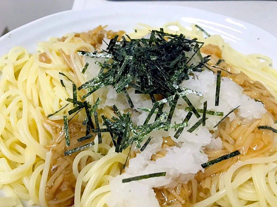 Snapdishの料理写真:大根おろしとなめ茸パスタ|かずえさん